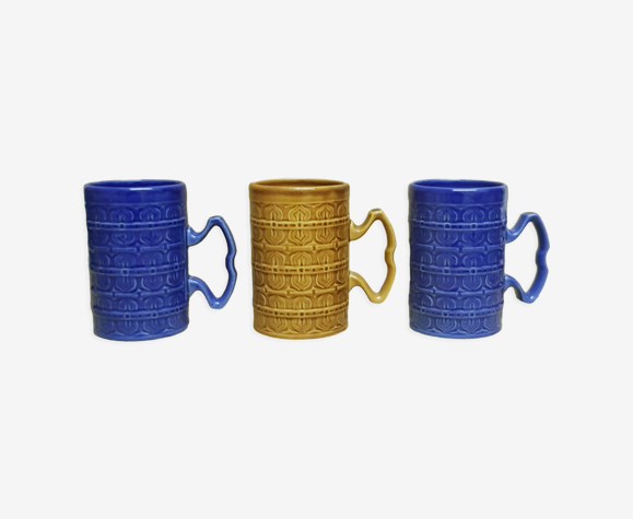 Tasses anglaises des années 70