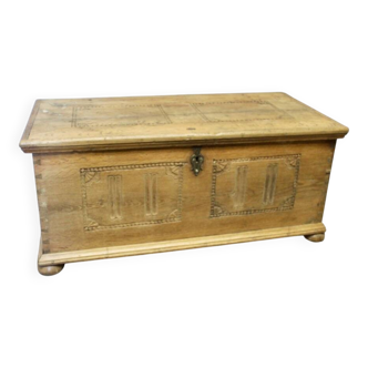 19th-century oak chest