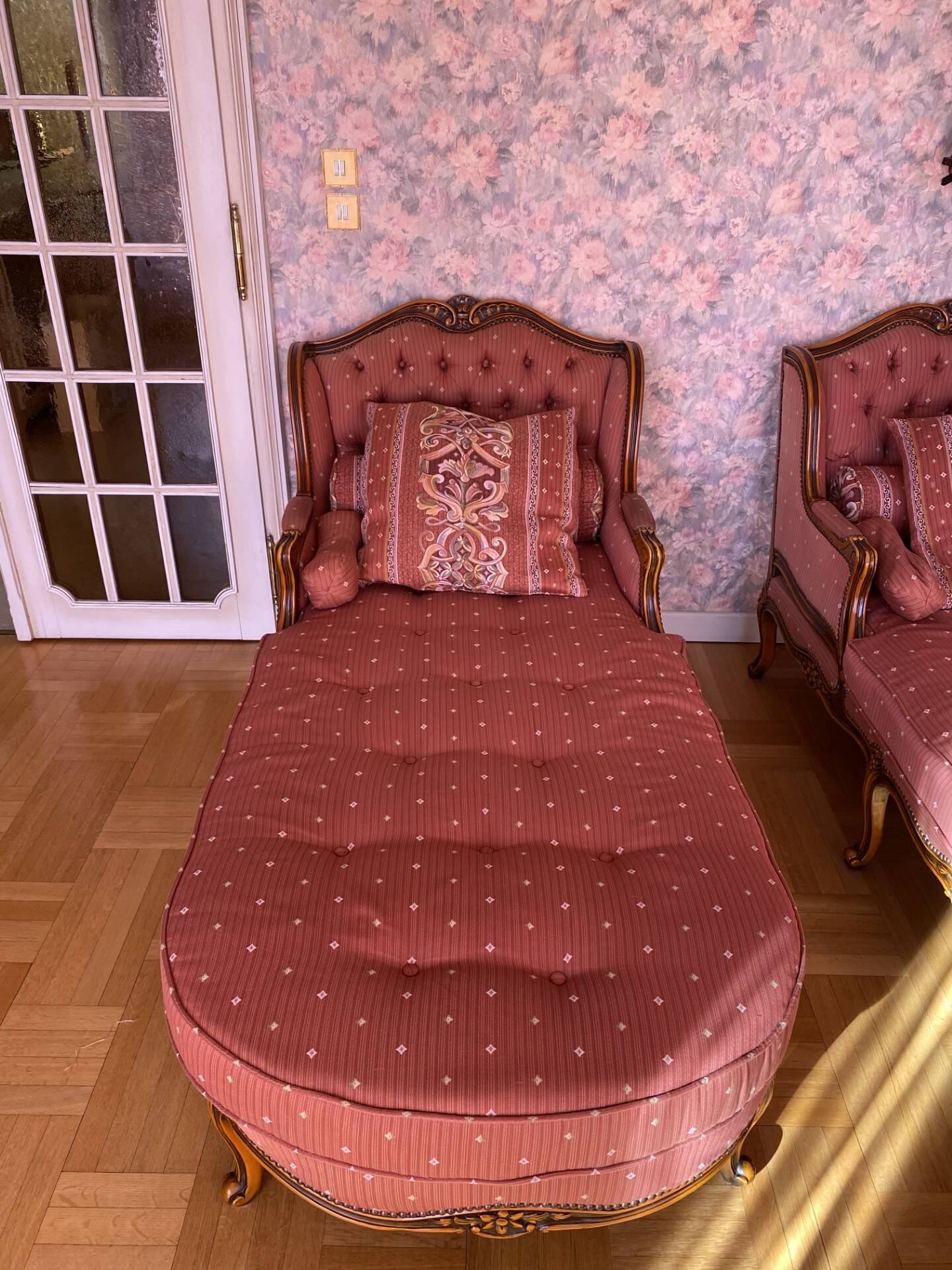 Vintage Louis XV style meridian.