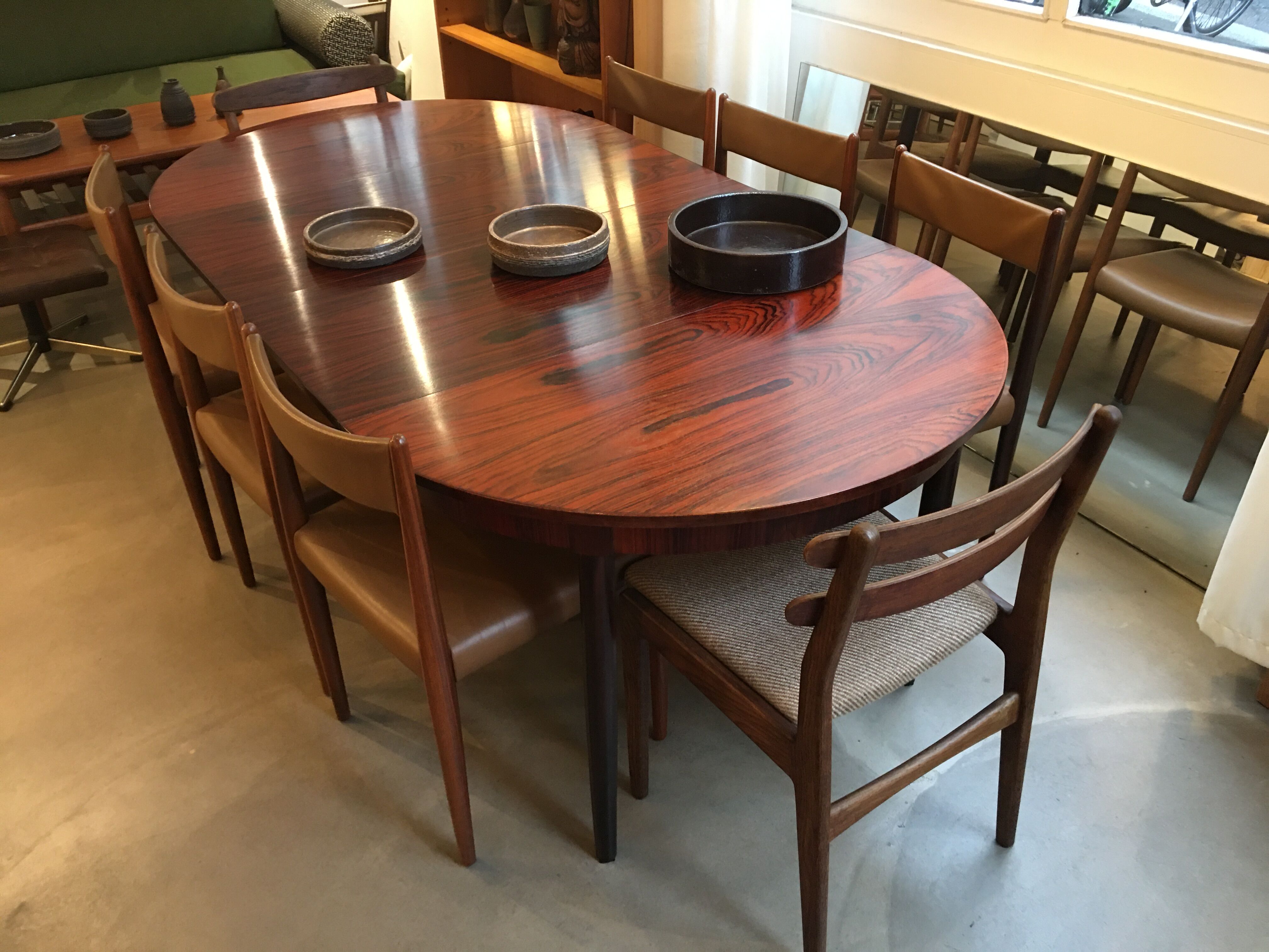 Dining room table, Danish rosewood , 60