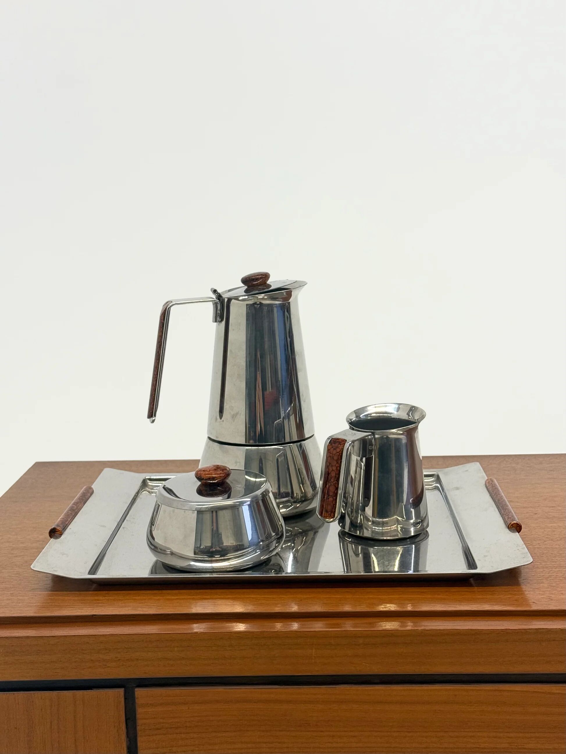 Douwe Egbert coffee set by Guido Bergna