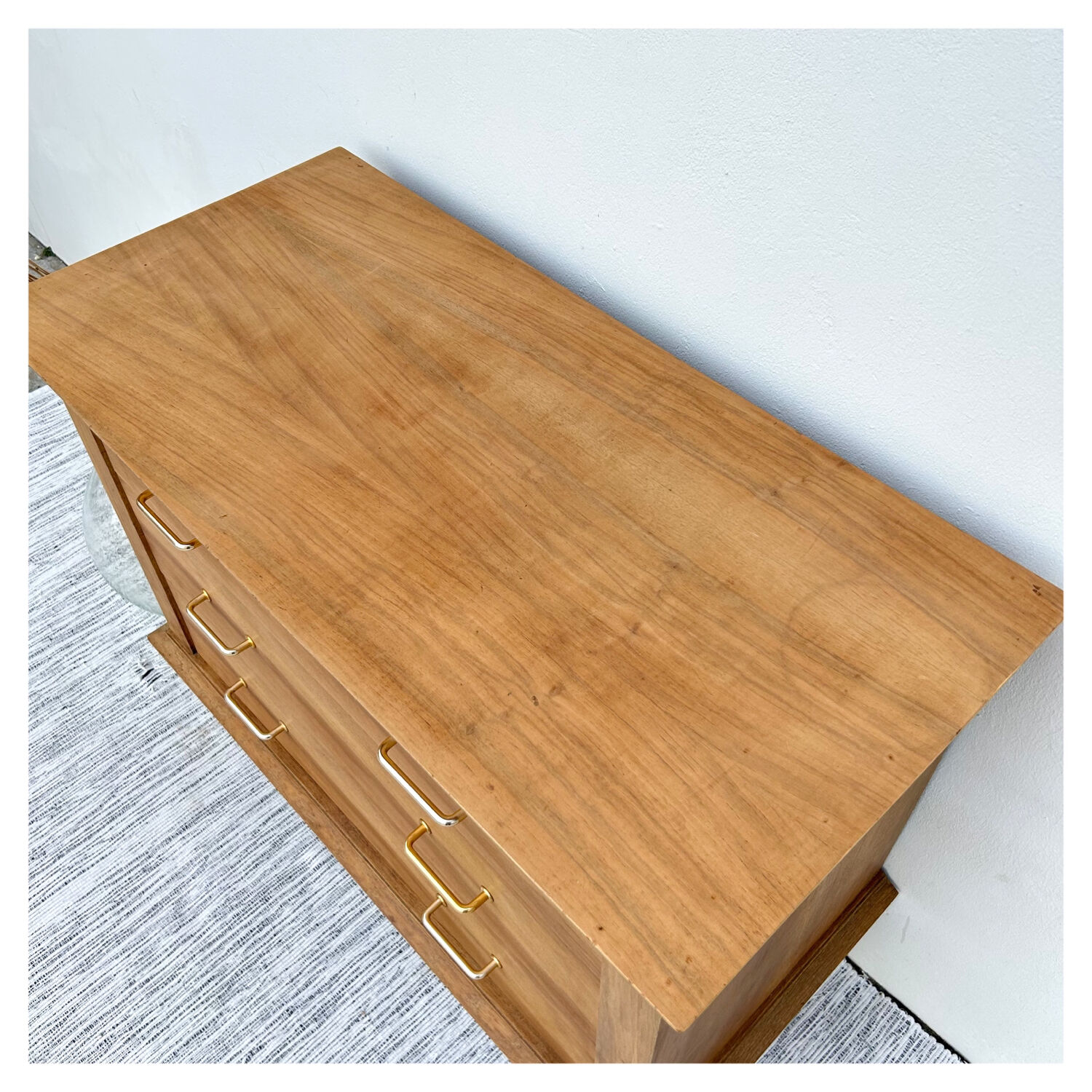 Vintage chest of drawers