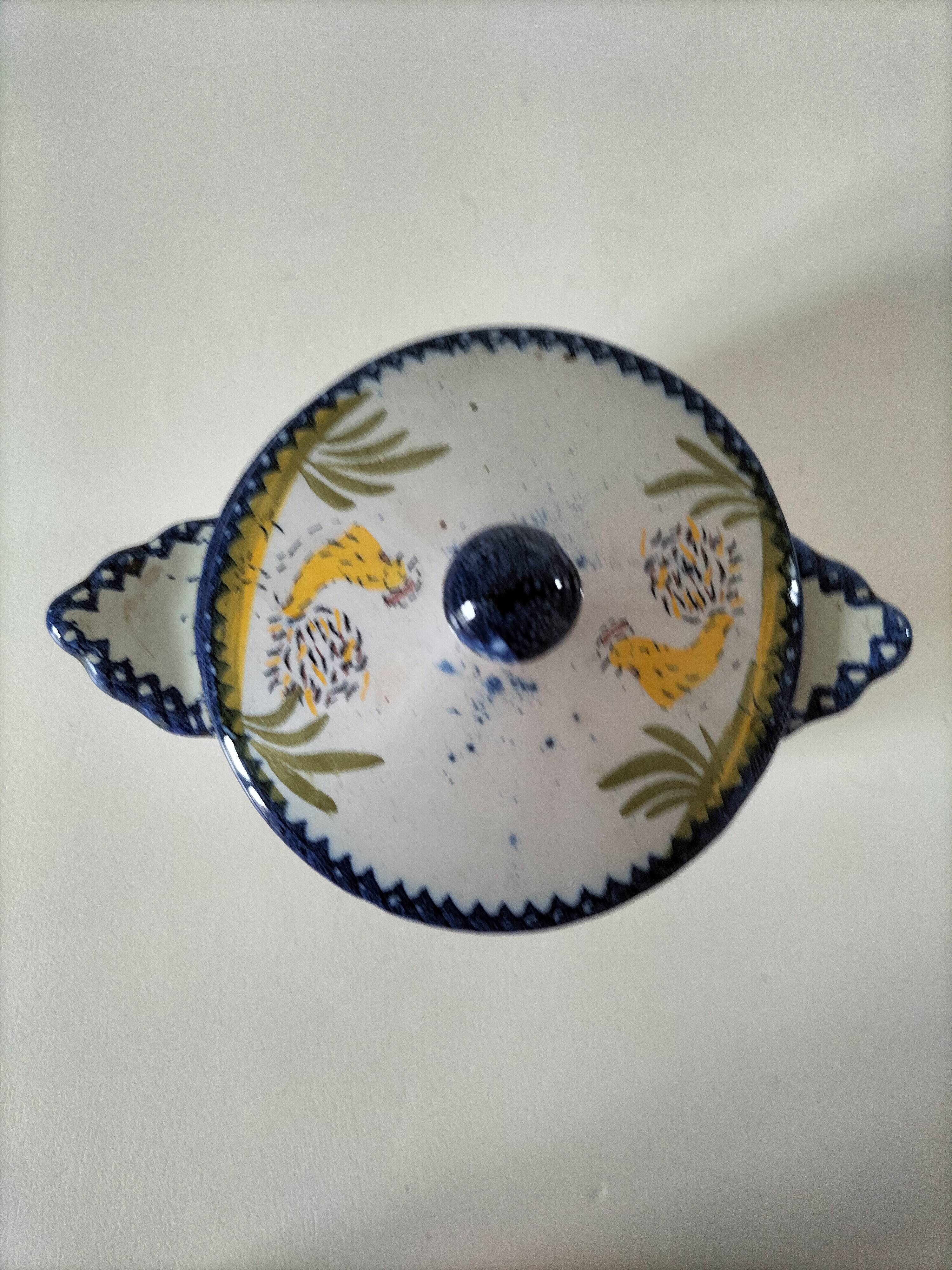 Earthenware bowl with lid from Charolles, village decoration.