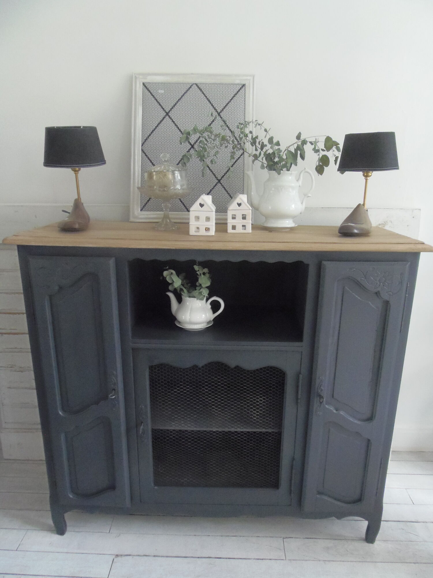 Old oak buffet style Louis XV patinated gray slate waxed wood tray