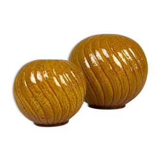 Rare pair of mid-century modern vases by Gunnar Nylund, Rörstrand, Sweden, 1940s.