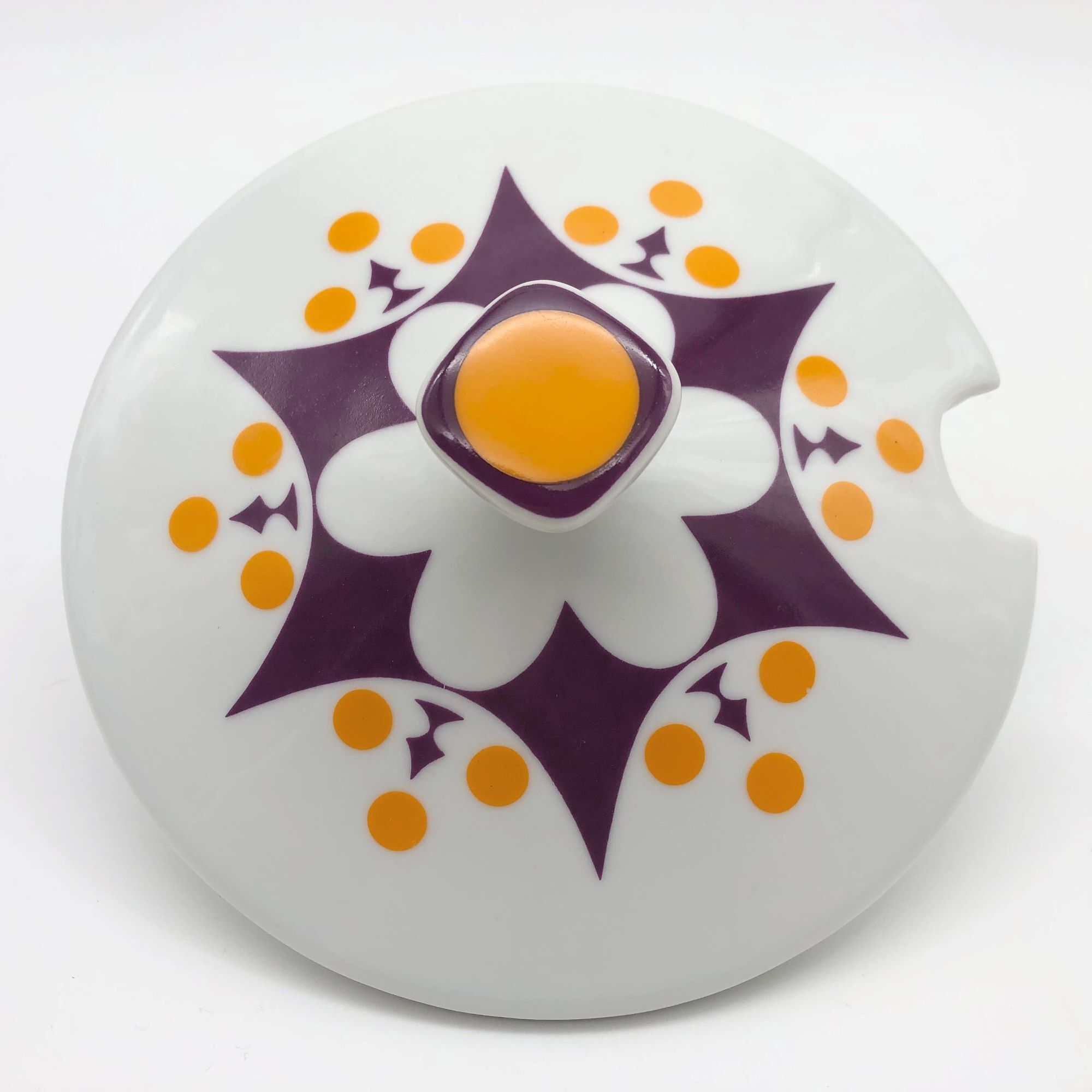 Bohemian porcelain tureen, 1970s, TK Thun -Czechoslovakia