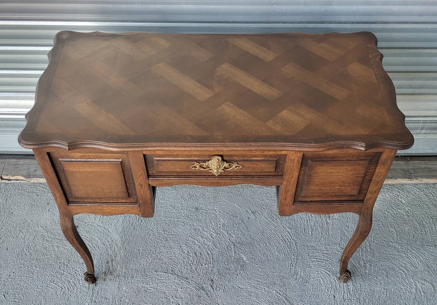 Minister's desk in Louis XV marquetry style