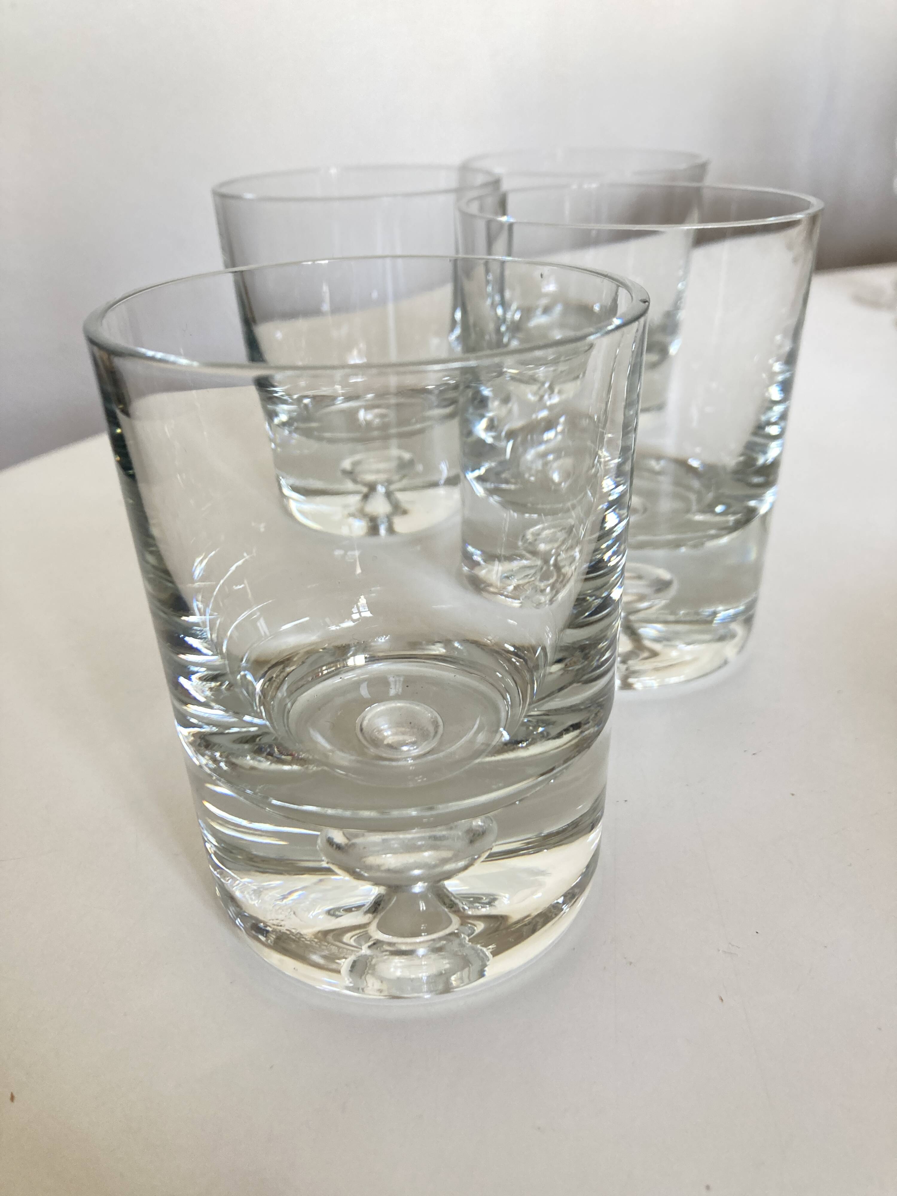 Set of 4 bubble tumblers in very cold half crystal.