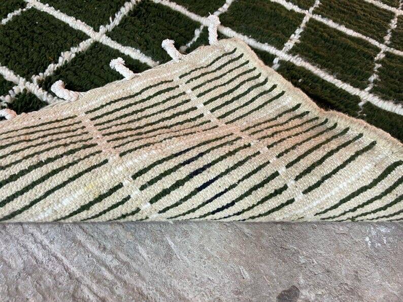 Handmade pure wool rug, size 140 x 260 cm.