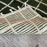 Handmade pure wool rug, size 140 x 260 cm.