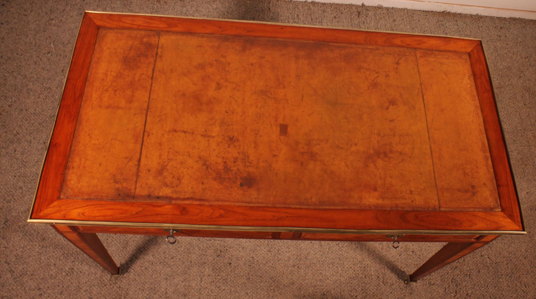 Louis XVI Period Marquetry Desk - 18th Century