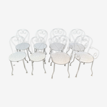Lot de chaises et fauteuils de jardin anciens en fer forgé