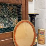 Oval frame imitation magnifying glass