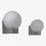 Paire d’appliques en métal brossé et opaline, France 1970