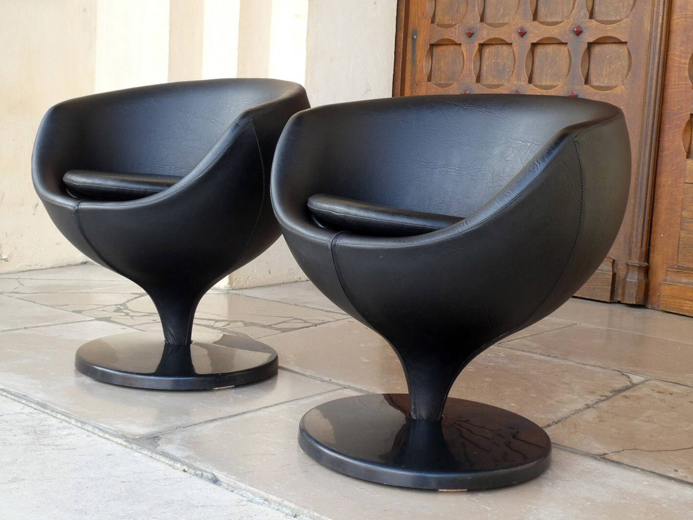 paire de fauteuils Luna de Pierre Guariche pour Meurop, 1960