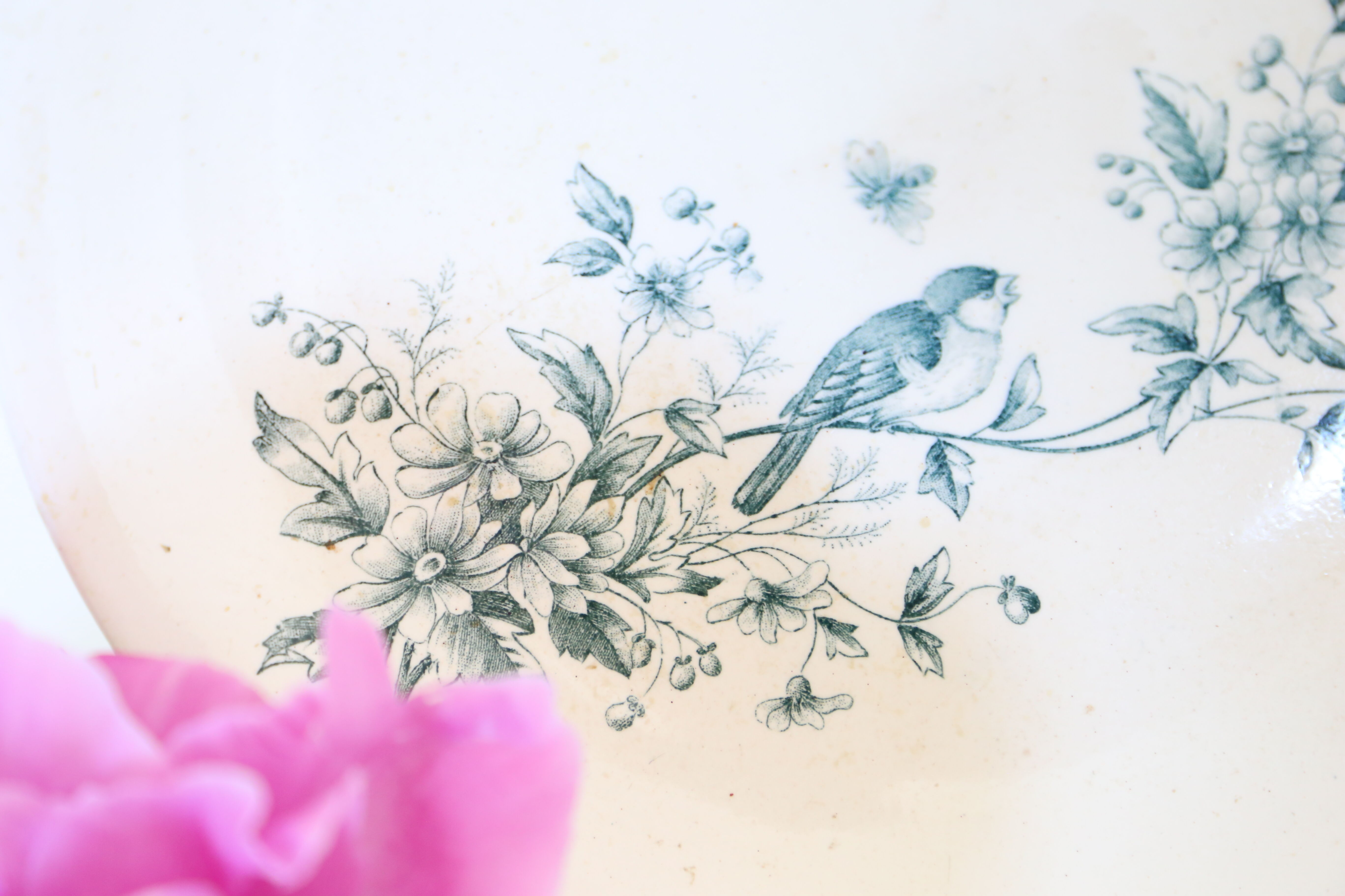 Servant dish on piedouche / compotier, Terre de Ferre, Longwy cute pattern, Vintage, early 19th