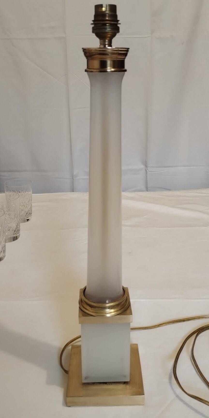 Desk or table lamp