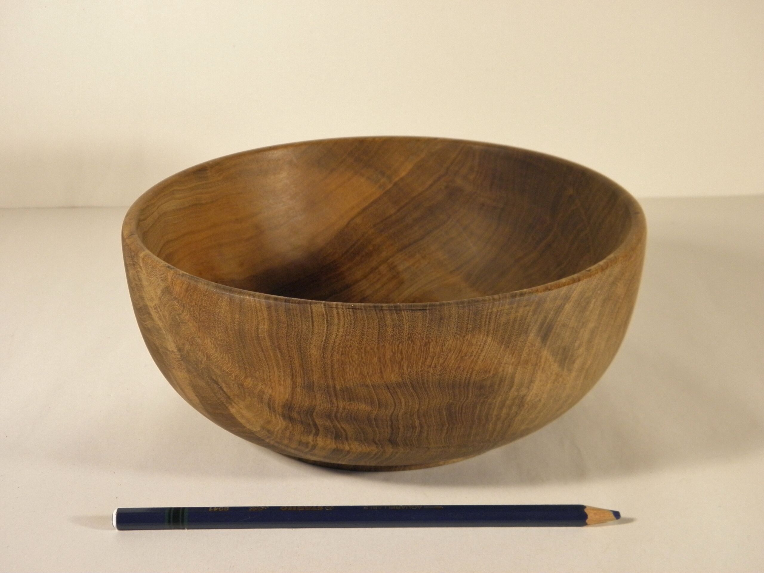Wooden salad bowl 20 cm