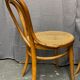 Paire de chaises Thonet n 19 estampillées thonet