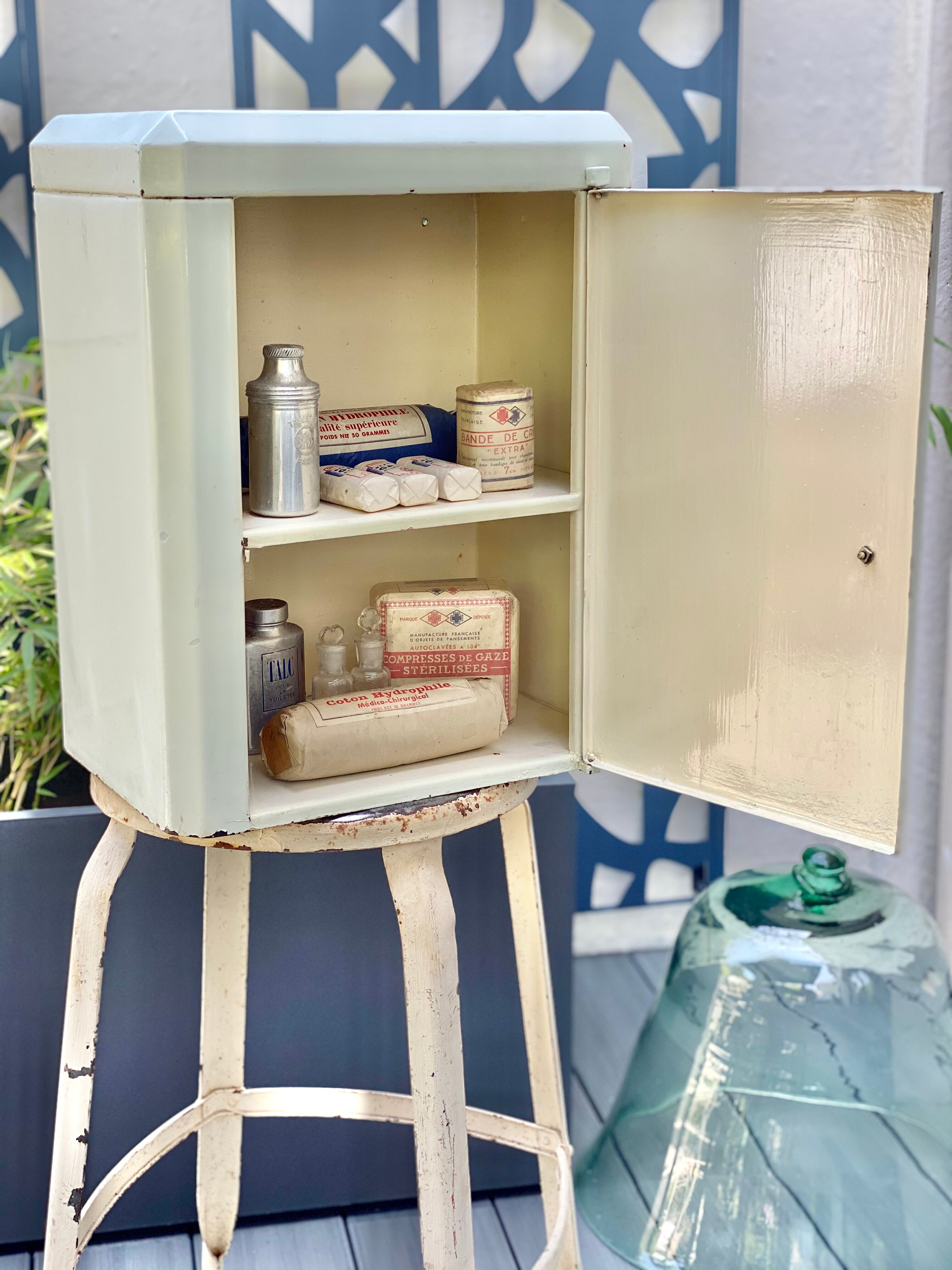 Vintage metal medicine cabinet
