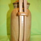 Old pickle pot and his pliers, Grès Village