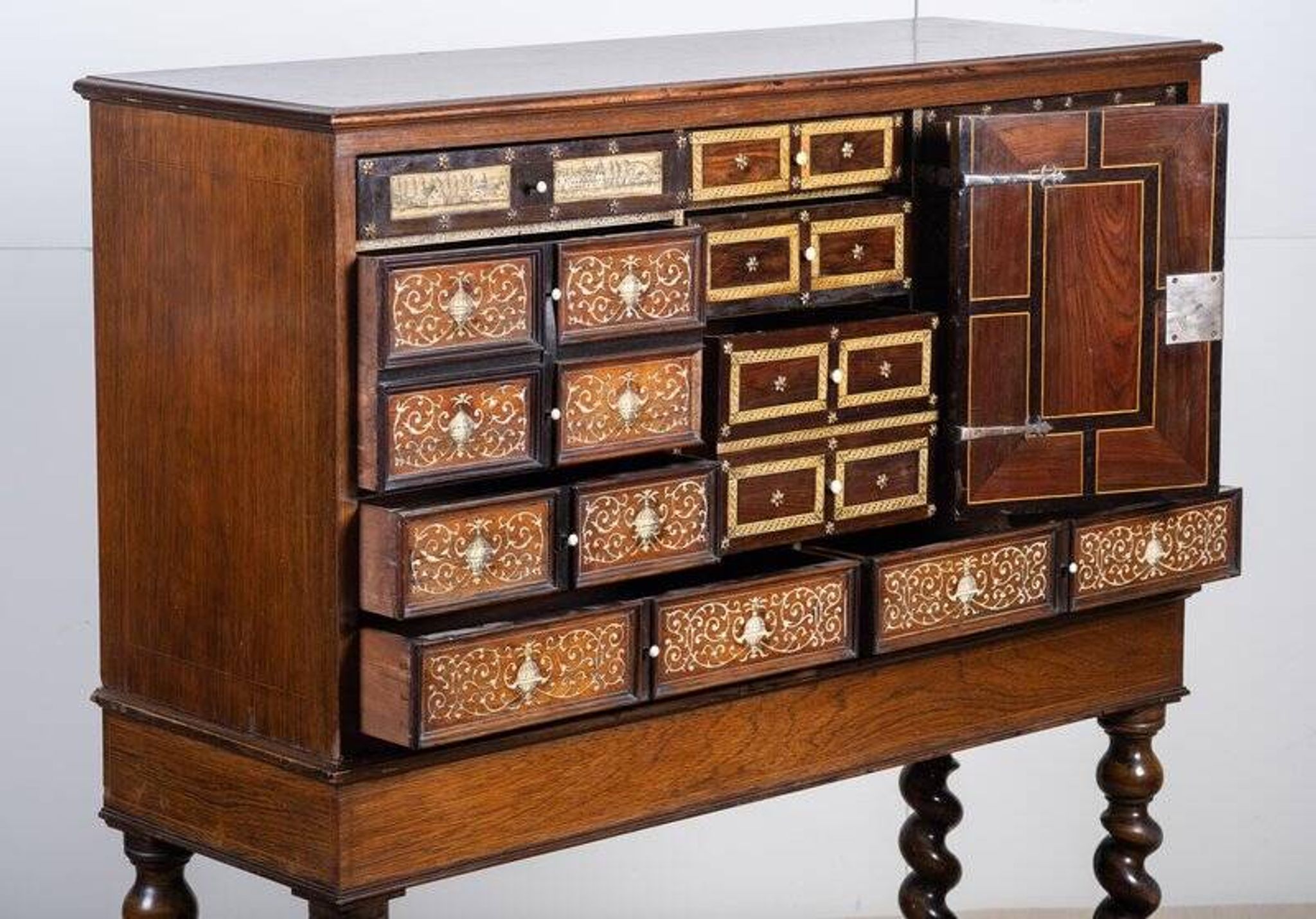 Renaissance Bureau in Rosewood, Italy, 17th-18th Century