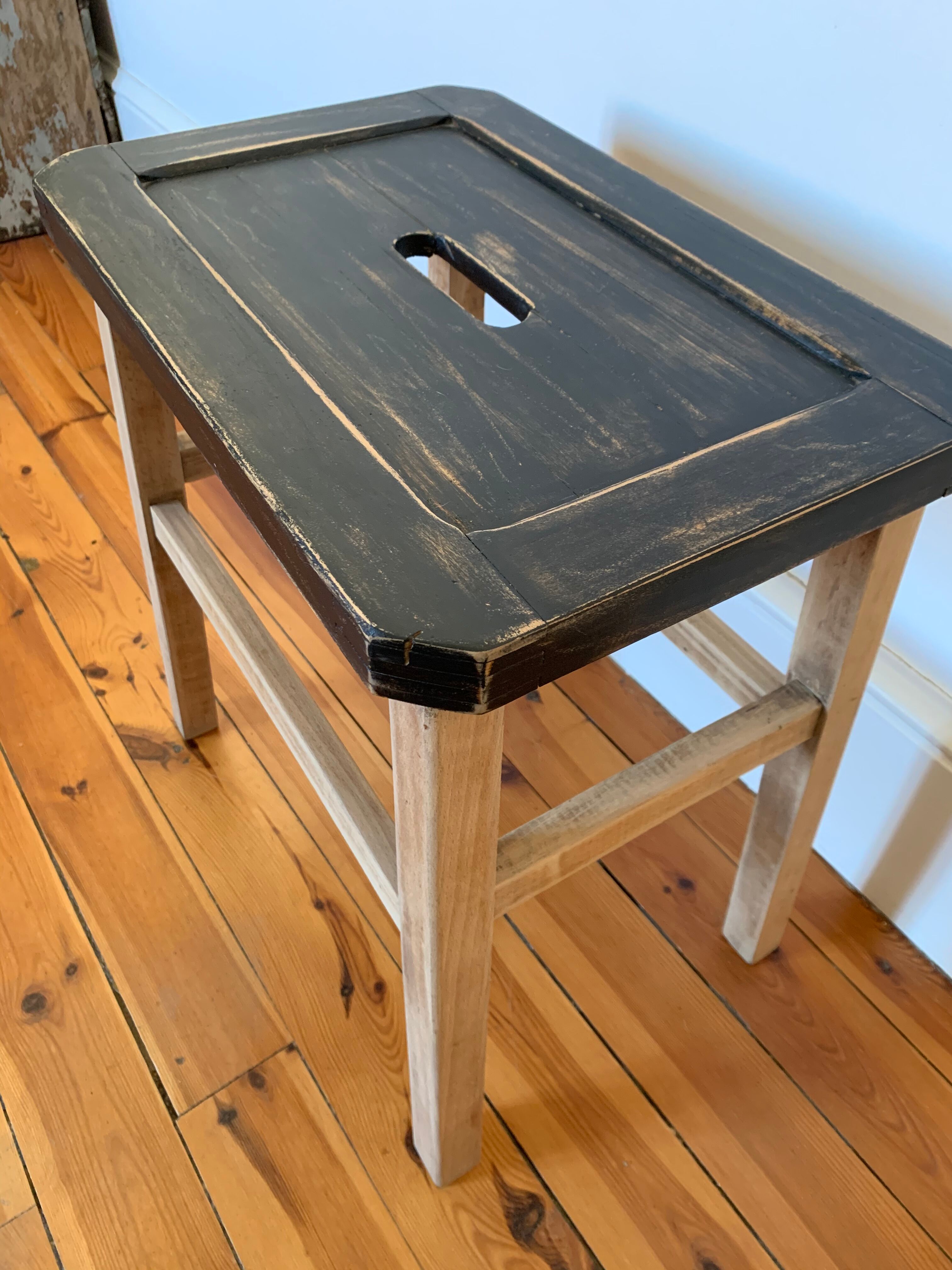 Painter's workshop stool
