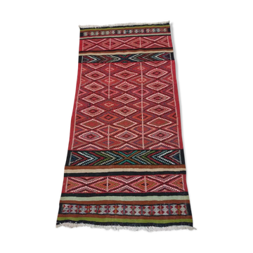 Tapis kilim berbère rouge multicolore en laine 100x200cm