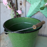 Lot of 3 pieces enamelled basins and bucket