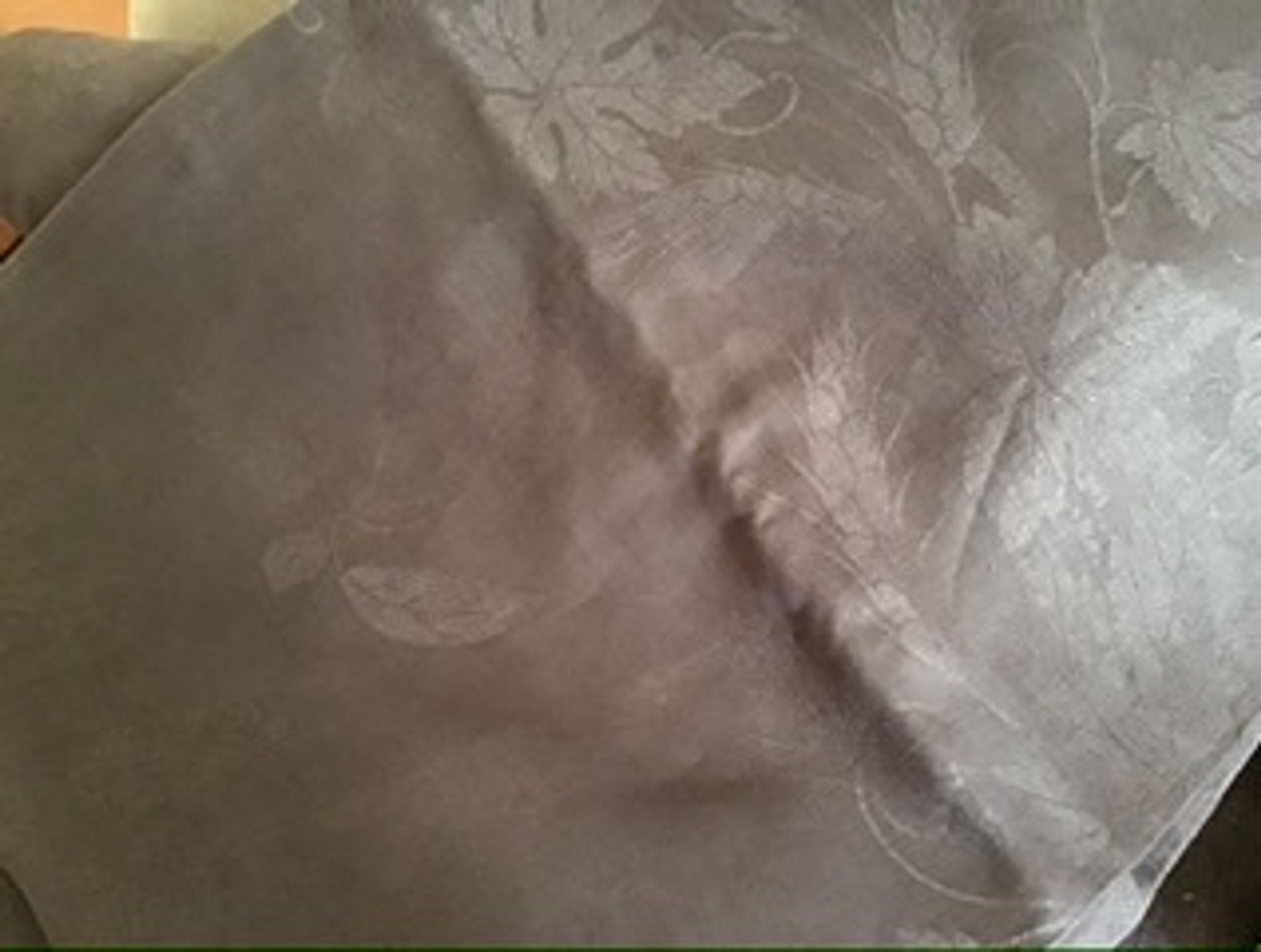 Nappe ancienne damassée gris taupe 200cm x 260cm