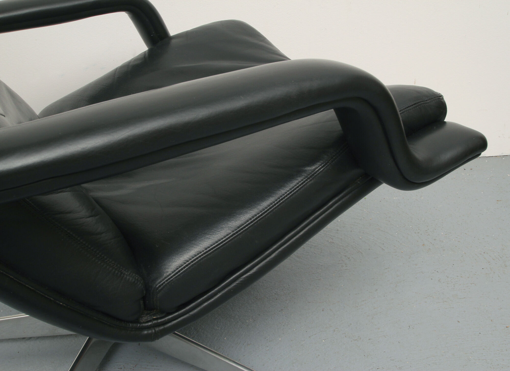 1970s leather swivel chair from geoffrey hartcourt for artifort