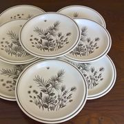 8 flat plates W.H. Grindley "Pinewood"