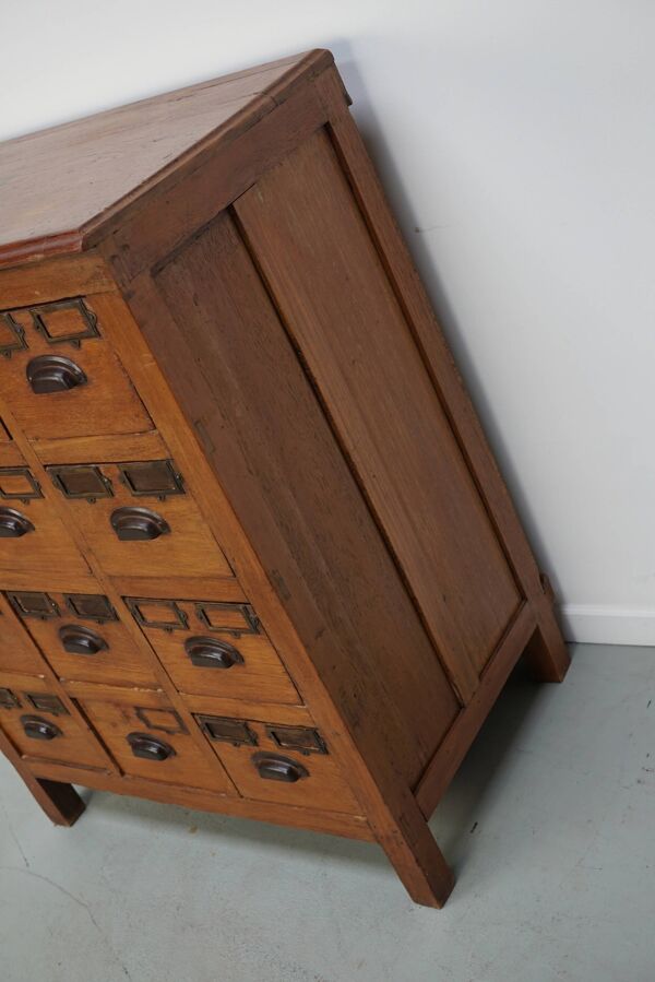 Cabinet de pharmacie / de classement en teck néerlandais vintage, années 1930