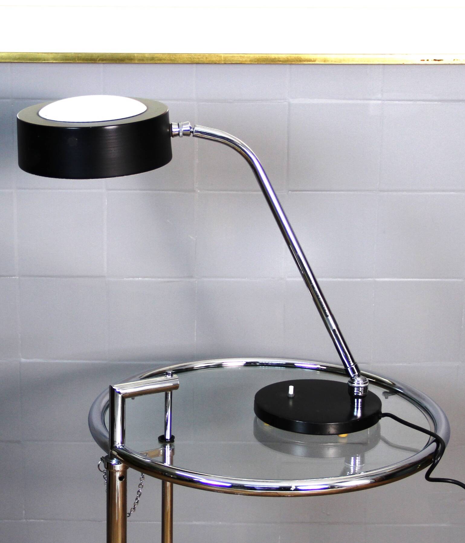 Model 900 lamp, Maison Jumo