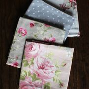 4 serviettes de table Fleurs Pois romantique