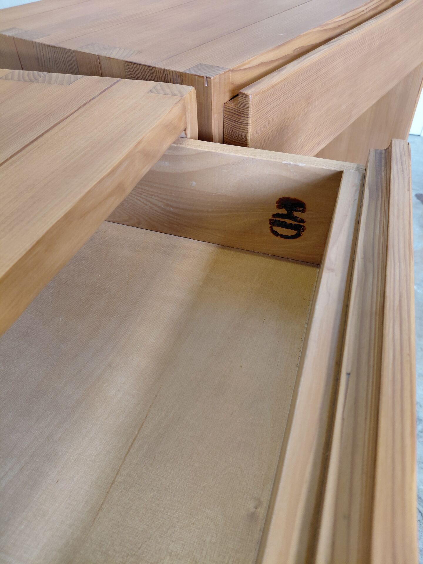 Bureau Regain Savoie – Design Roland Haeusler, années 70