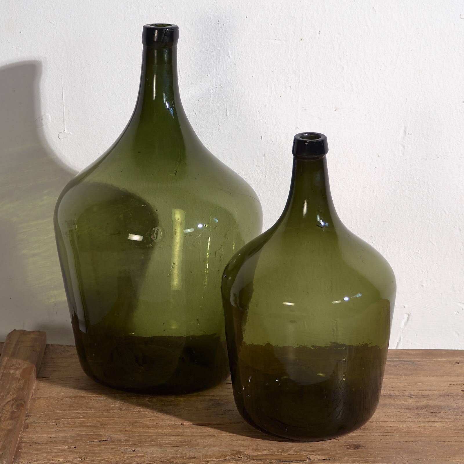 Antique olive green demijohns (c.1920). Set of 2 pieces no. 8