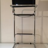 Cantilever design bar