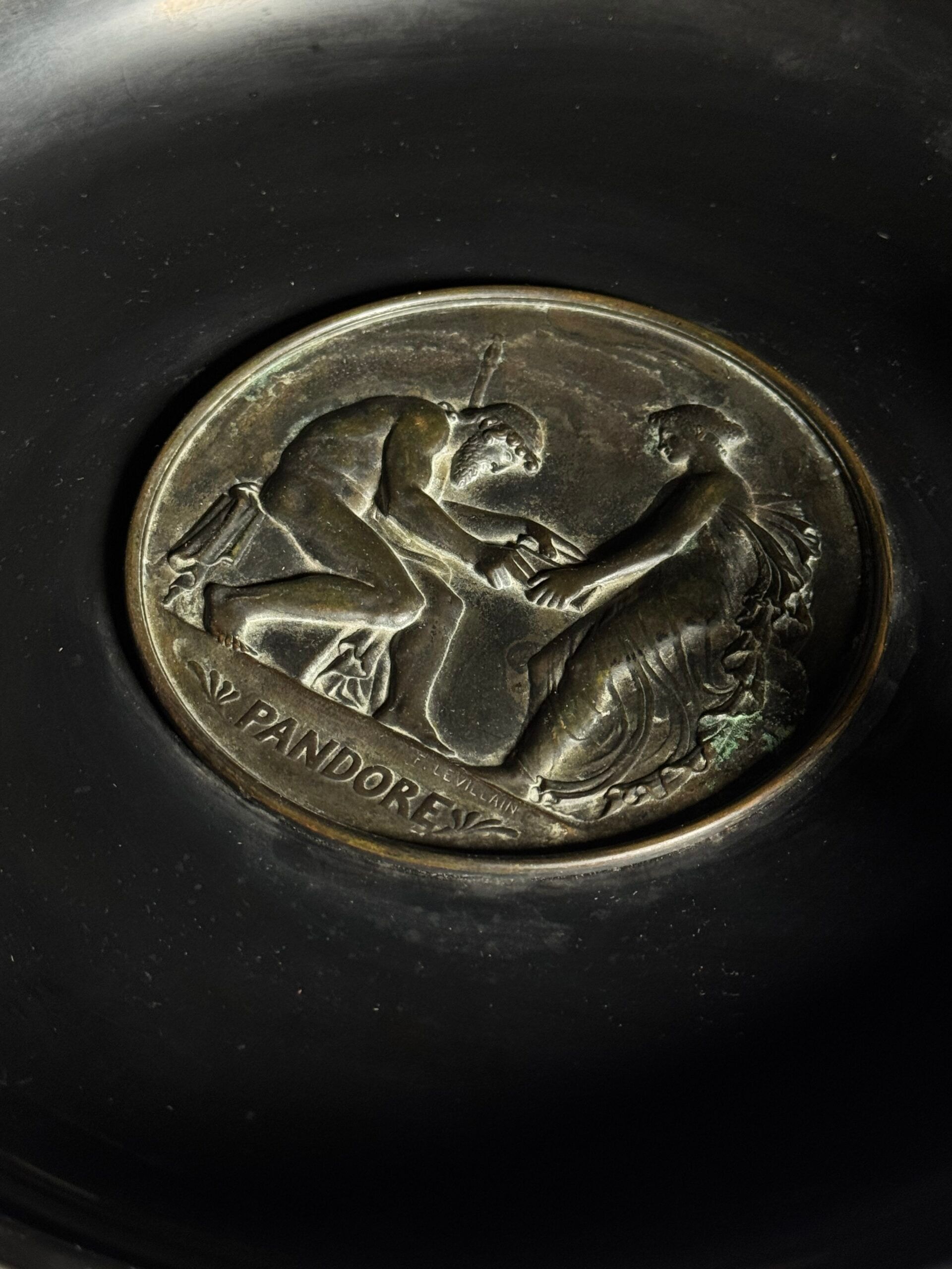 Tazza en bronze du 19ème siècle