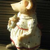 Madame mouse and her little one