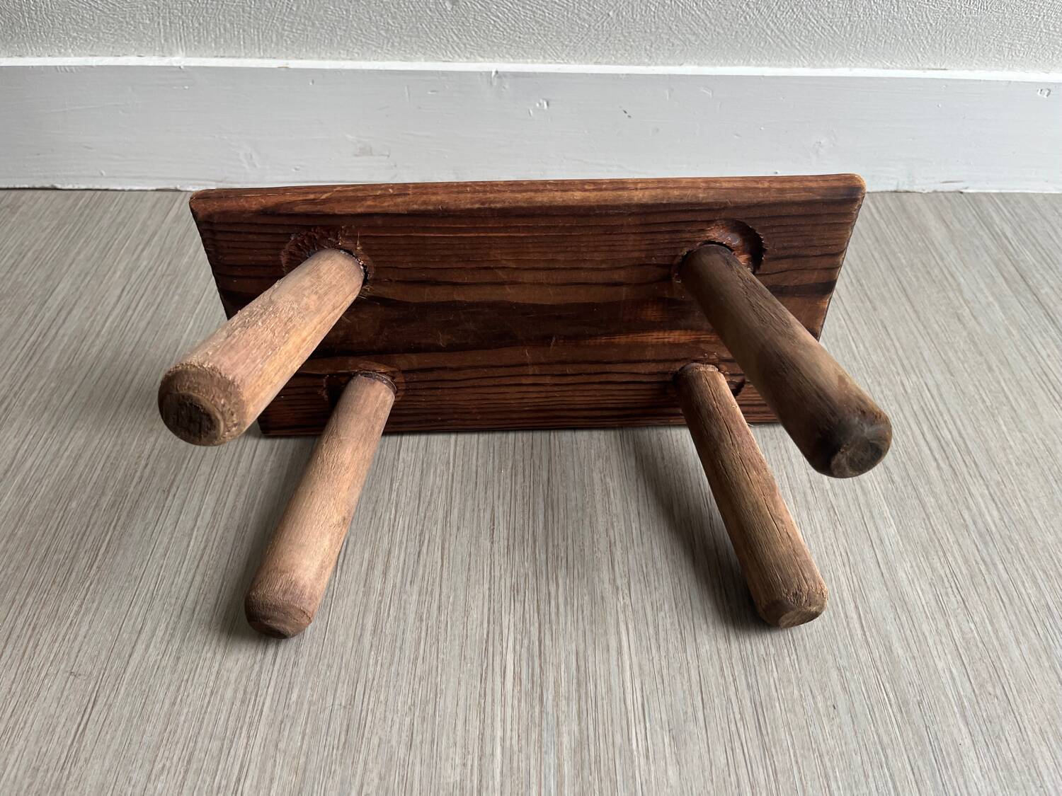 Small wooden bench / stool / step stool