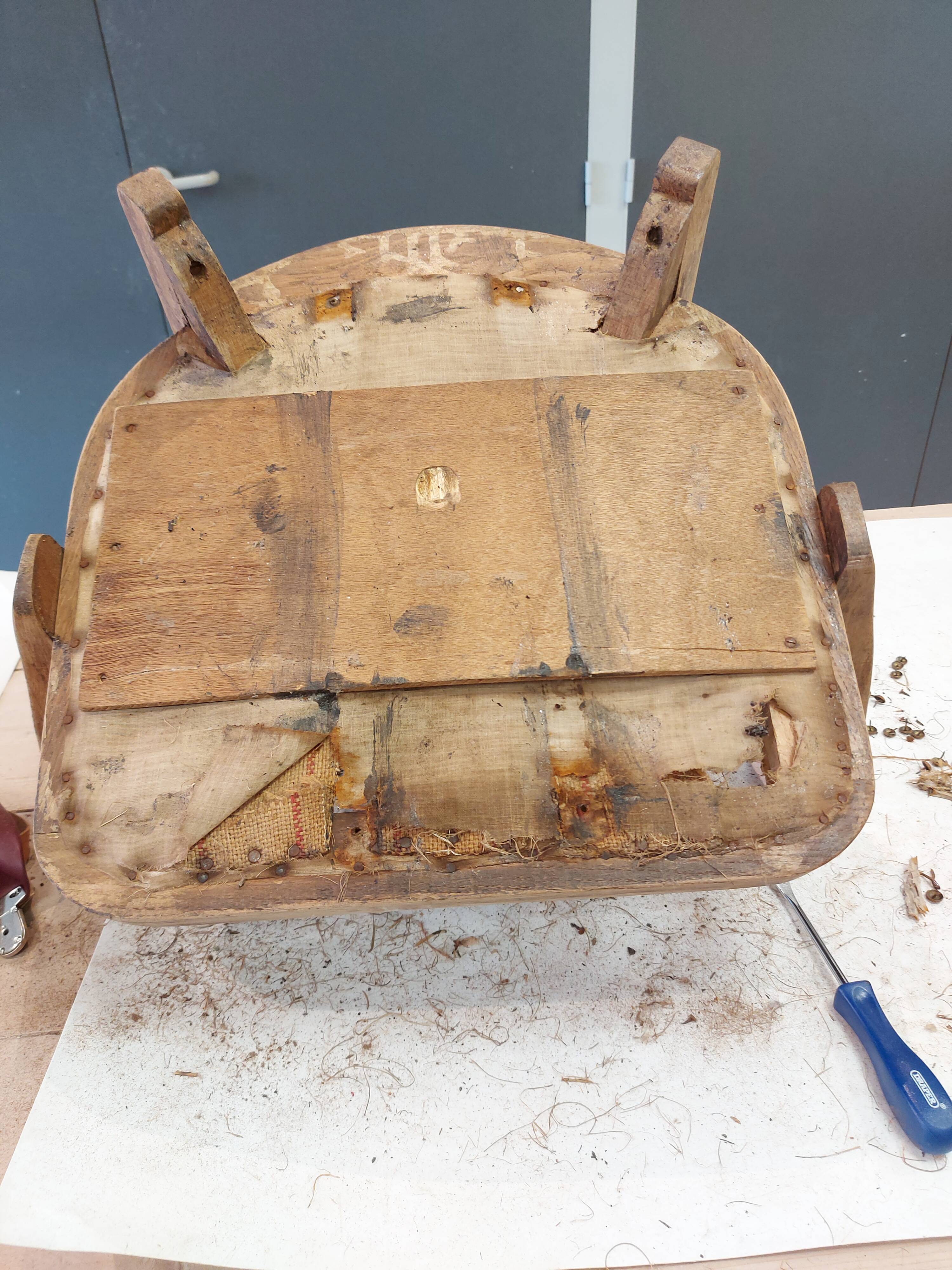 American armchair solid oak and swivel and tilting leather early twentieth fully restored