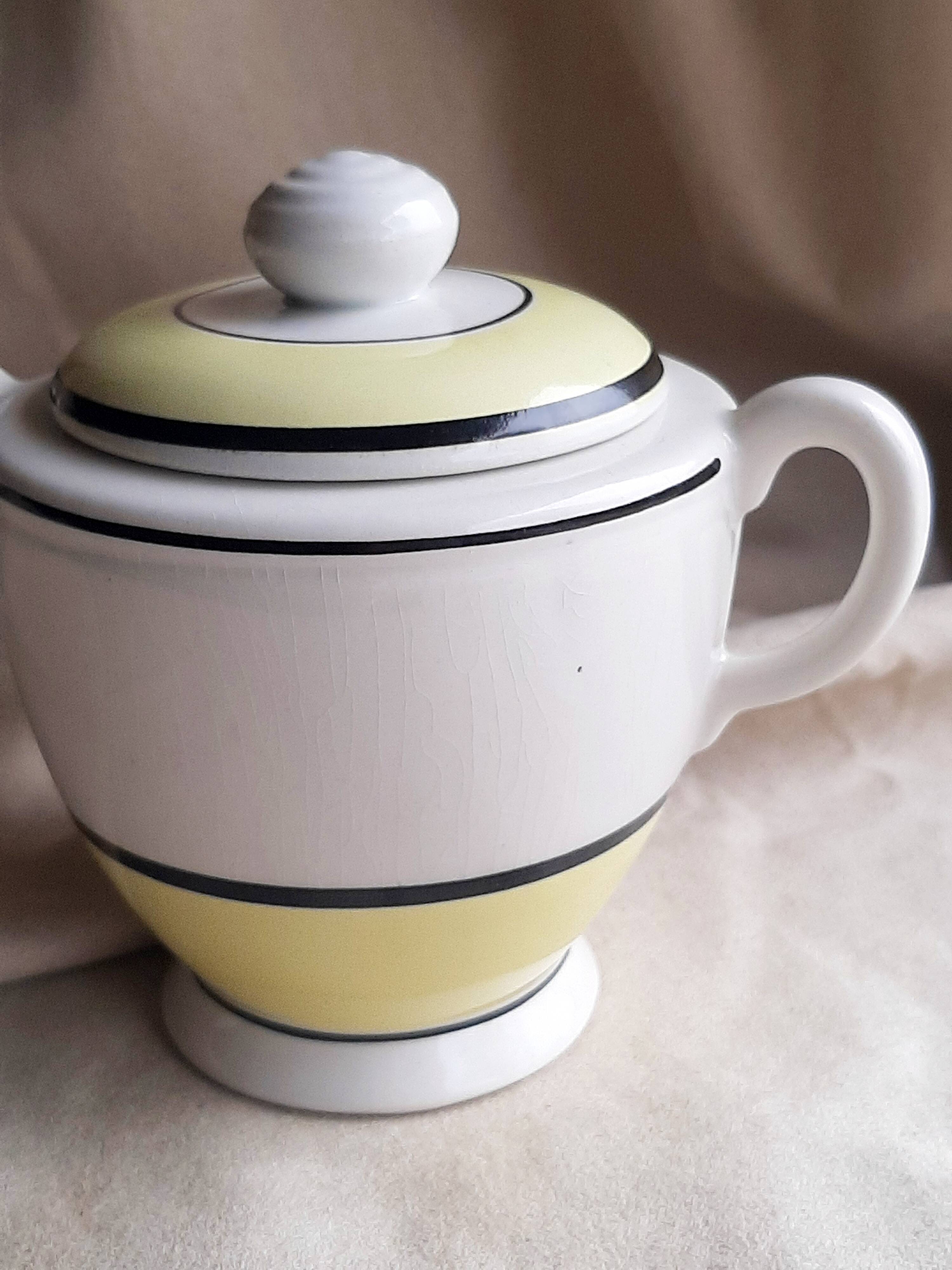 Sucrier vintage en faïence de Lunéville Keller et Guérin jaune et noir