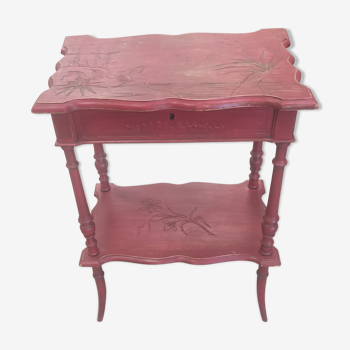 Side table, weathered worker décor birds