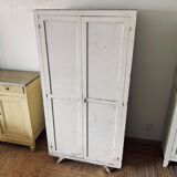 White Parisian wardrobe - compass feet