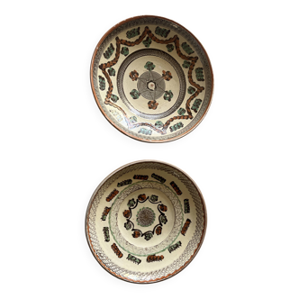 Pair of vintage Horezu plates