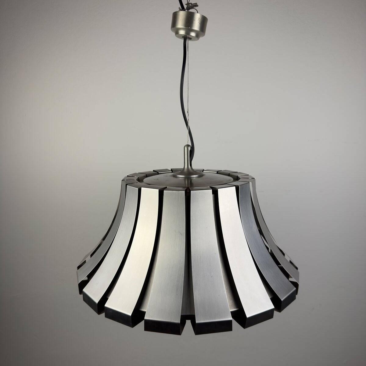 Vintage metal pendant attributed to Elio Martinelli for Martinelli Luce, Italy, 1960s.