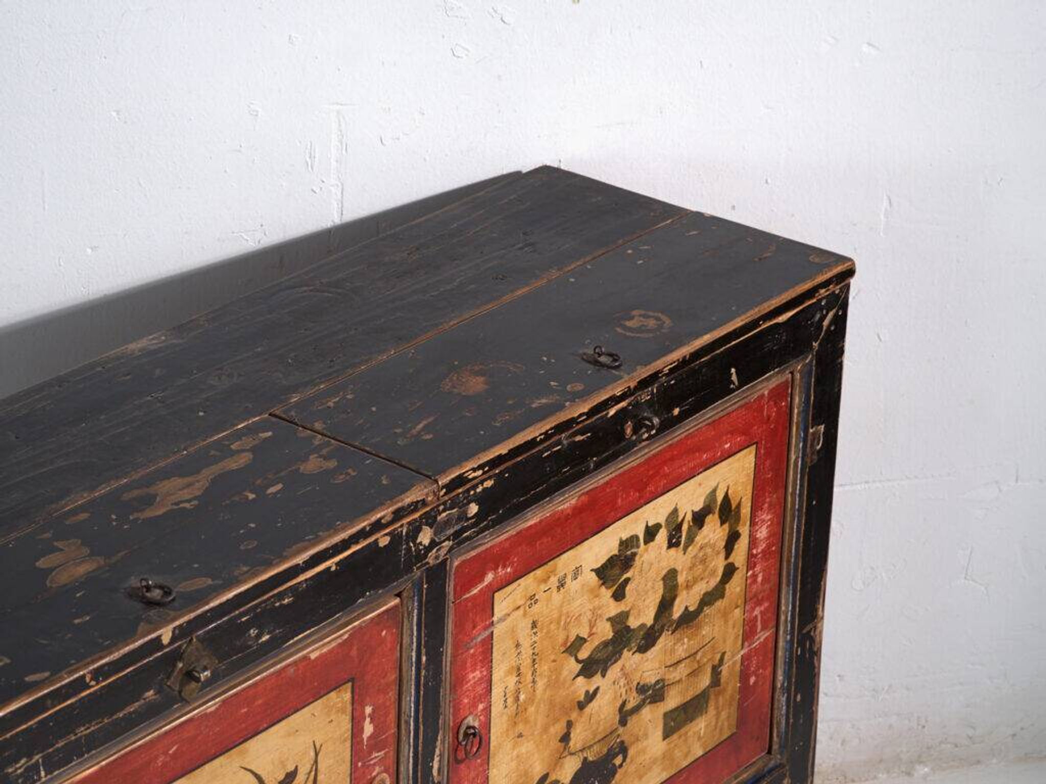 Antique lacquered pine buffet with painted lotus motifs – China, circa 1920