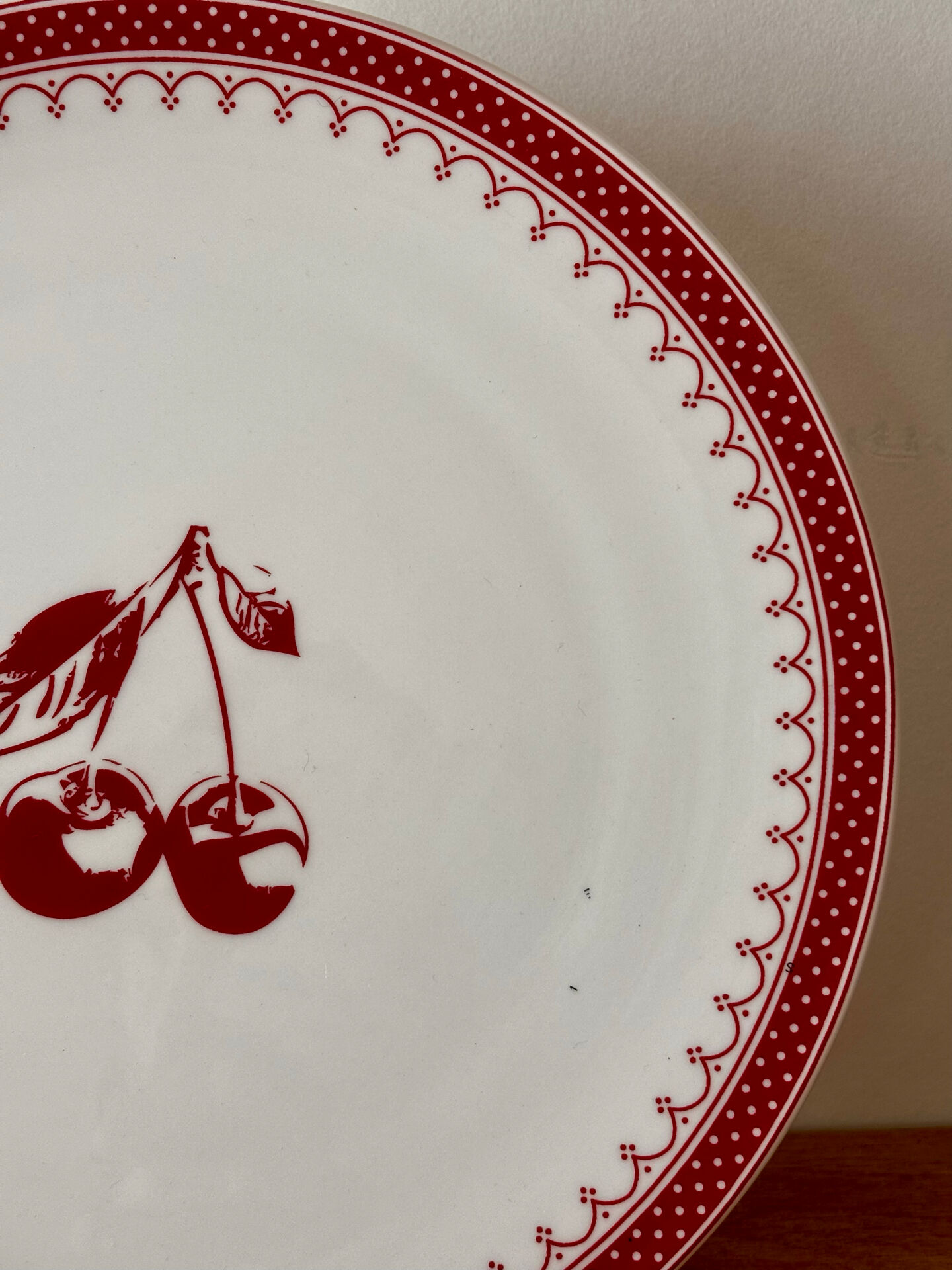 Royal Boch cherry plate