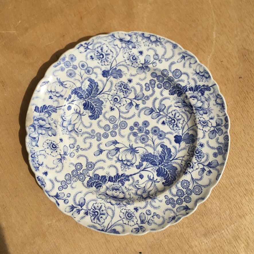 Table service - "Tapestry" - Johnston & Old man - burgundy ceramics